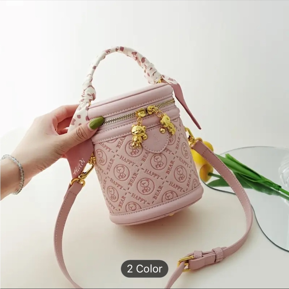 🎉HOST PICK🎉~ Pink Bear Bucket Bag 🧸 - Picture 4 of 7